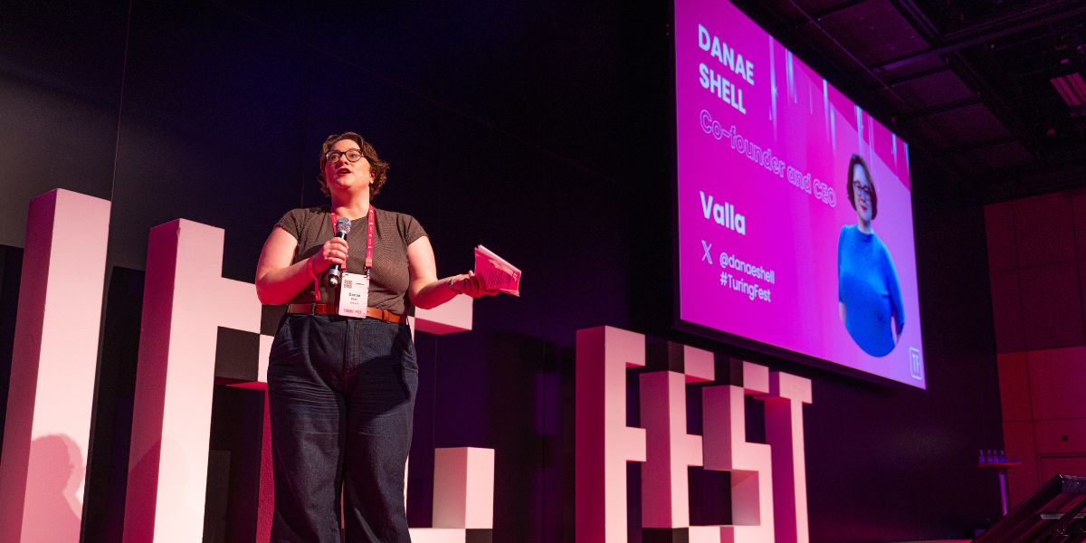 Danae presenting at the Turing Festival Founder and Investor Summit