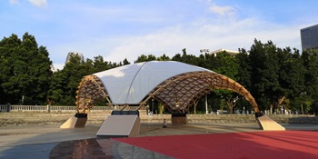 The completed bamboo-timber composite grid shell in Guangxi, China